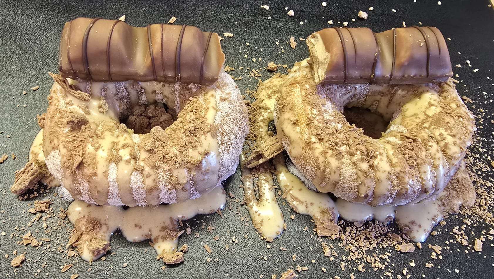 Kinder Bueno Donuts